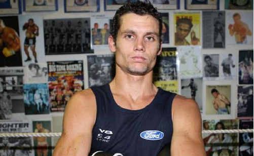 Tweed Stingrays debutant Josh Robbie impressed in his points win over Liam McMillan at Ballina last Saturday. Tweed Stingrays debutant Josh Robbie impressed in his points win over Liam McMillan at Ballina last Saturday.